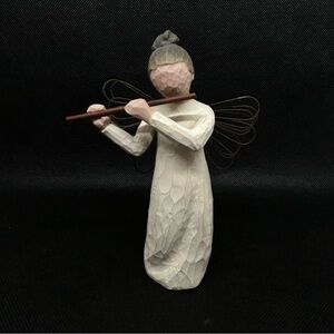 New in box Willow Tree Angel of Harmony Figurine